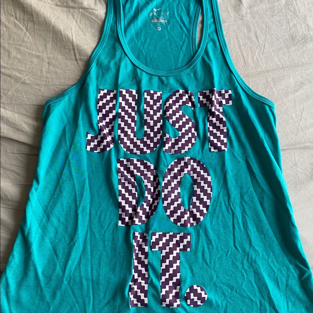 Nike workout tank